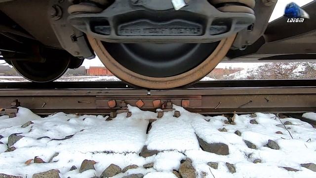GoPro HERO 7 Black Under Trains & Wheels View 🚂🚆🚂 смотреть онлайн