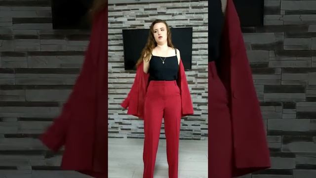 Обзор нового красного костюма #faberlic бонус! обзор ещё одного костюма из прошлогодней коллекции) смотреть онлайн