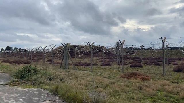 MOD HEADQUARTERS (FOUND GRENADES,BULLETS,GUNCASES) | ABANDONED PLACES UK 🇬🇧 смотреть онлайн