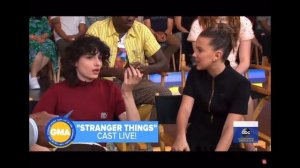 Финн и Милли «Просто дружат» на протяжении 1 минуты и 41 секунды