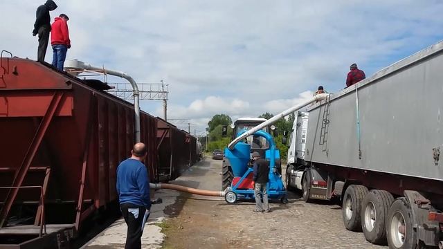 2017 март ПТЗ-30 ст.Чугуев __ Погрузка вагонов +380996809388 смотреть онлайн
