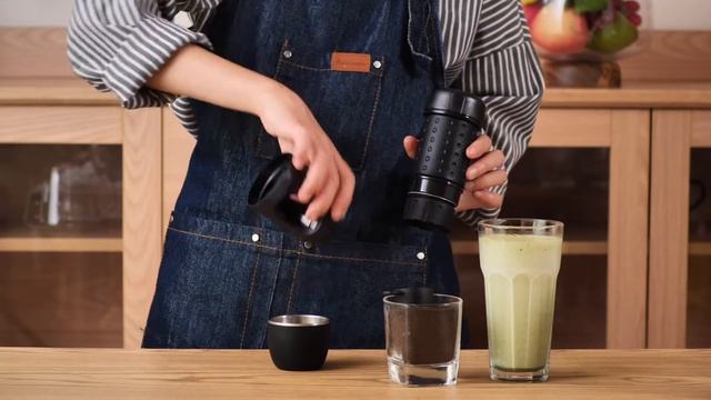 Tasty matcha flavor milk tea, just shake with a Rock2More смотреть онлайн