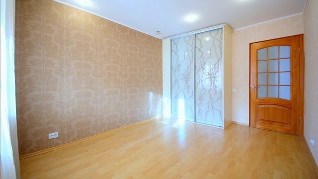3 ком кв, 96 кв.м., 6/10, ул. Саловская, 12, ЦЕНА 4000, тел. 89063040016 смотреть онлайн