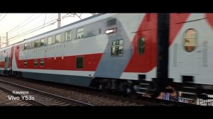 Двойная тяга "2эс4к и эп20" с двухэтажным поездом.