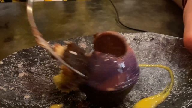 Star Wars: Galaxy's Edge Dessert Review | Batuu-Bon at Docking Bay 7 смотреть онлайн