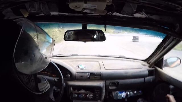 Schotterslalom Neandertal 28.10.2018 - BMW 318 TI - Lauf 2 - Jürgen смотреть онлайн