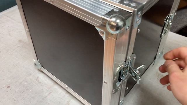 Half U rackcase смотреть онлайн