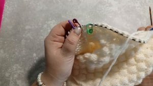 Комбинезон спицами "Пузырики"