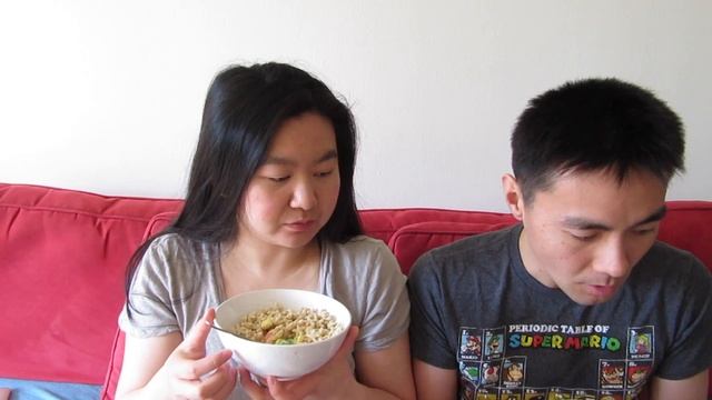 Super Mario Cereal Amiibo Taste Test | Kylie Eats смотреть онлайн