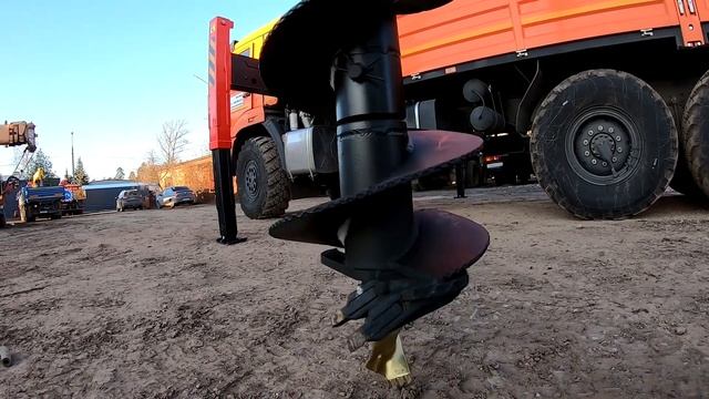 Многофункиональная бурильно-крановая машина БКМ TAURUS 086А - КамАЗ 43118 смотреть онлайн