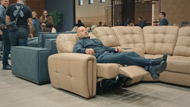 Компания "Мебель братьев Баженовых" представила первую в РФ франшизу салона элитной мягкой мебели. смотреть онлайн