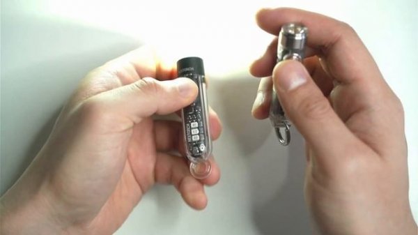 RovyVon A8 vs Nextorch K40: Keychain light BATTLE!