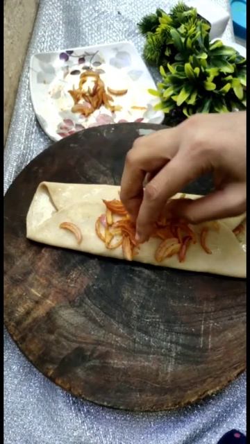 #shorts Onion laccha paratha 🤯 yummy &quick recipe🤯🤤😋#youtubeshorts #viral #trending #ytshorts смотреть онлайн