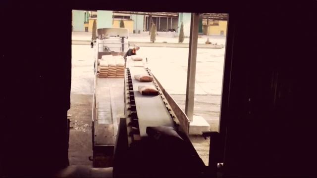 Погрузка цемента в автотранспорт смотреть онлайн