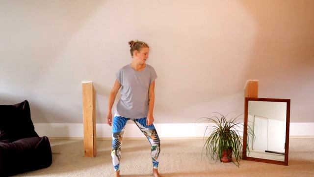 Intuitive Dance and Mindful Movement - 15 Minute Morning Routine смотреть онлайн
