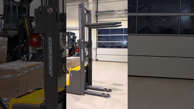 Jungheinrich EJC 214 Electric Forklift