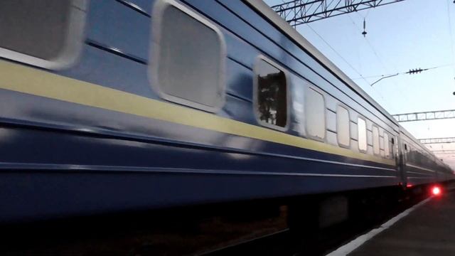 Прибытие тепловоза 2ТЭ116-1097 с поездом №146 Измаил - Киев смотреть онлайн