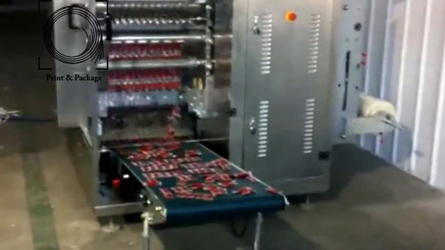 Многопоточная линия для упаковки соусов, шампуней в сашет пакеты смотреть онлайн