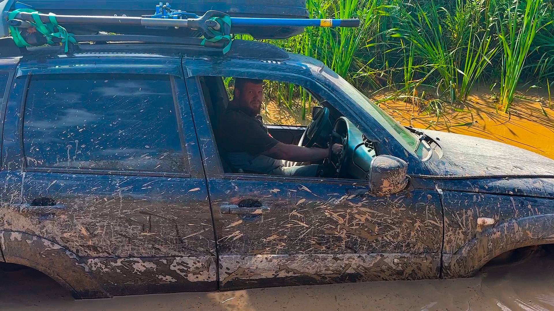 ЗА ЧТО ОН С НЕЙ ТАК? Тёма ломает НИВУ, обкатка JEEP на 38 колесах. Обзор снегохода SHARMAX SN-280 смотреть онлайн