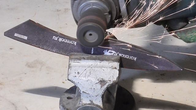 НОЖ для МЕТАНИЯ из пилы. смотреть онлайн