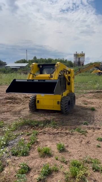 Боковой разворот погрузчика SHENG ERS45 от завода EVERUN смотреть онлайн