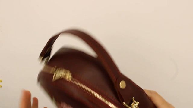 Круглая сумка с ручкой женская смотреть онлайн