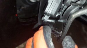 TIGUAN 2 замена замка (актуатора) лючка бензобака. Часть 1.