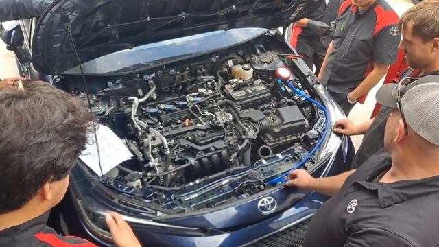 A lesson on engine vacuum testing смотреть онлайн