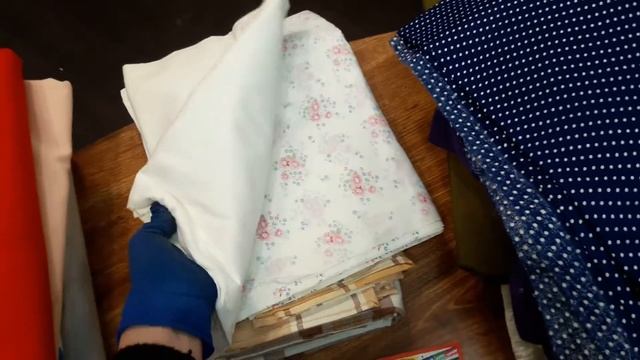 ткани отрезы пошив baraholka rasprodaga lugansk 3klmn movies магазин барахолки третий километр смотреть онлайн