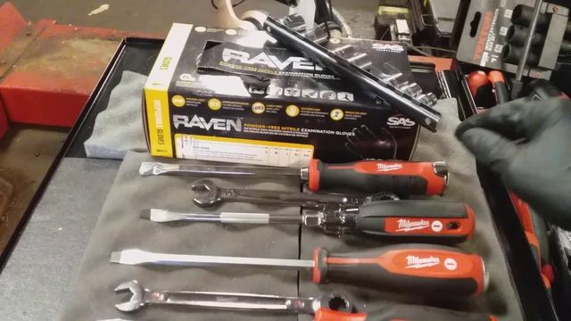 US General 5 Drawer Tool Cart SNAP-ON Vs MILWAUKEE Screwdrivers Who's The Winner Review смотреть онлайн