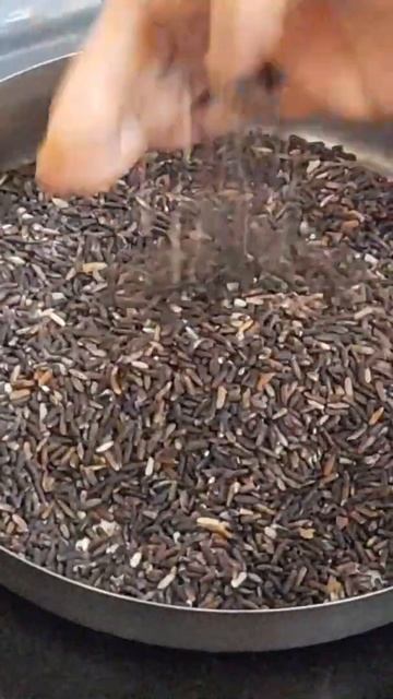Black Rice |how to make it|full recipe in KRISHNA'S CHANNEL|#shorts смотреть онлайн