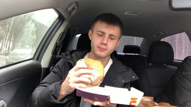 Мукбанг | в машине, МАКДОНАЛЬДС смотреть онлайн