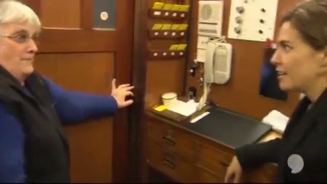 Zena The Lift Operator - Durie Hill Underground Elevator, Whanganui, New Zealand смотреть онлайн