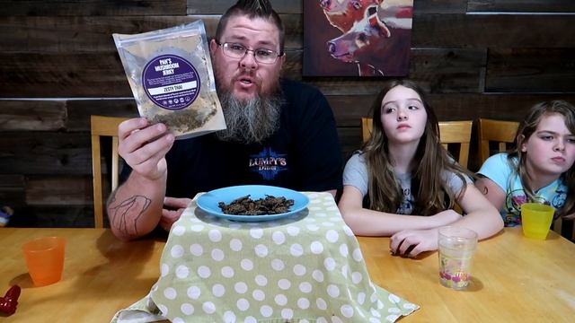 Funky Food Friday || Pan's Mushroom Jerky смотреть онлайн