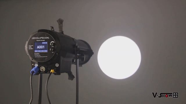 LED profile spotlight with zoom 400W RGBW смотреть онлайн