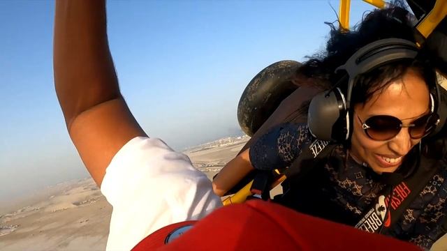 Paratrike Air Tours In Sealine Qatar ( Let's Fly ) смотреть онлайн