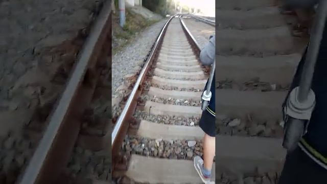 РАЗБИЛИ ТЕЛЕЖКУ ИЗ МАГНИТА!НАС СПАЛИЛИ! смотреть онлайн