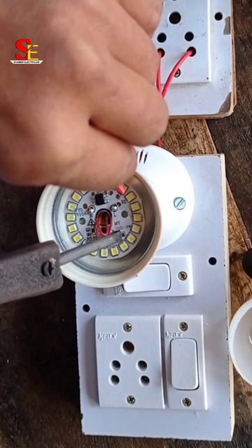 How To Repair Led Bulb At Home | एलईडी बल्ब कैसे ठीक करें घर पर #short смотреть онлайн