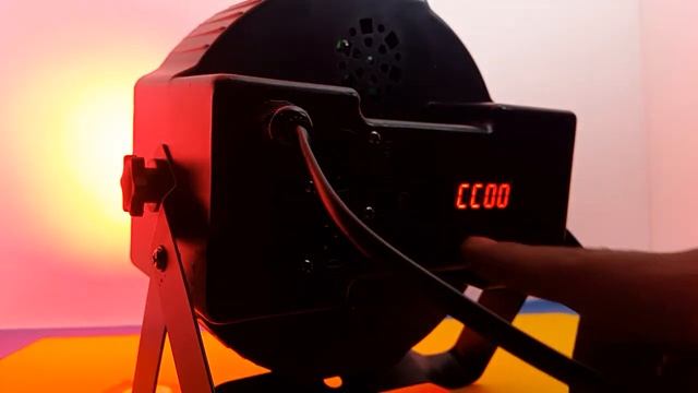 Proyector LED RGB multicolor Audioritmico смотреть онлайн