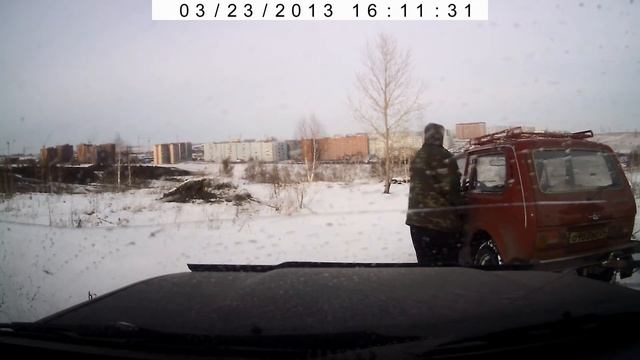 Мужик хотел вывалить мусор смотреть онлайн