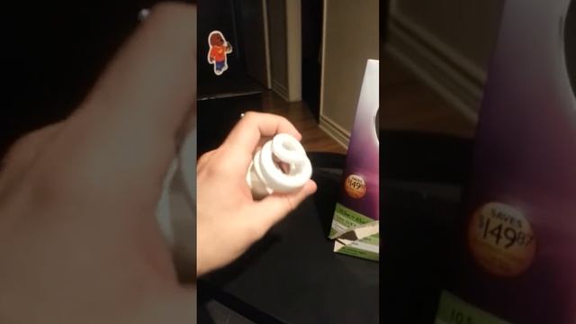 LED vs CFL light bulbs смотреть онлайн