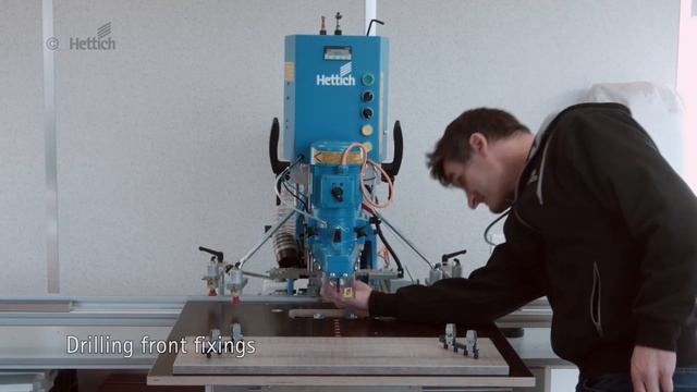 BlueMax Mini Modular Plus – Automatic drilling and insertion machine | Hettich смотреть онлайн