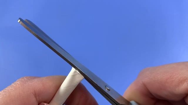 Escova de dente para Bonecas DIY Miniatura feita com garfo descartável fácil de fazer! смотреть онлайн