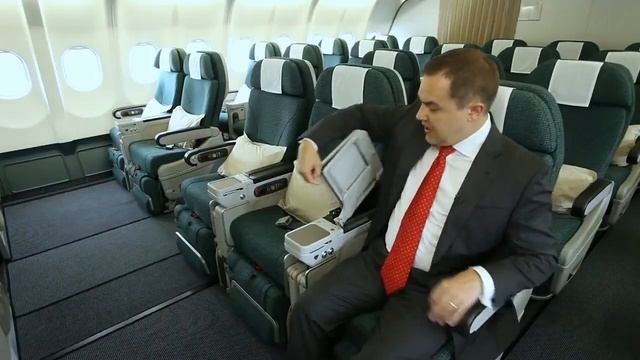 Cathay Pacific Airlines Premium Economy Class смотреть онлайн