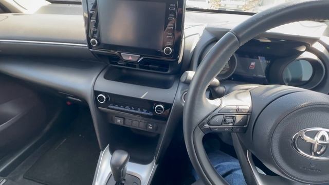 Yaris Cross сравнение комплектаций Z и G❗️обзор в описании❗️ смотреть онлайн