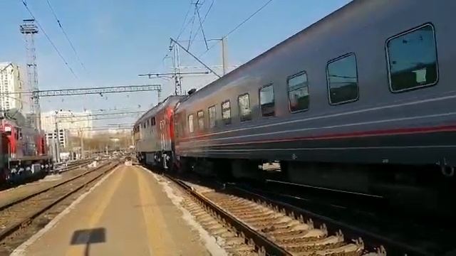 ТЭП70-0526 с пригородным поездом Екатеринбург-Пасс. - Верхний Уфалей смотреть онлайн