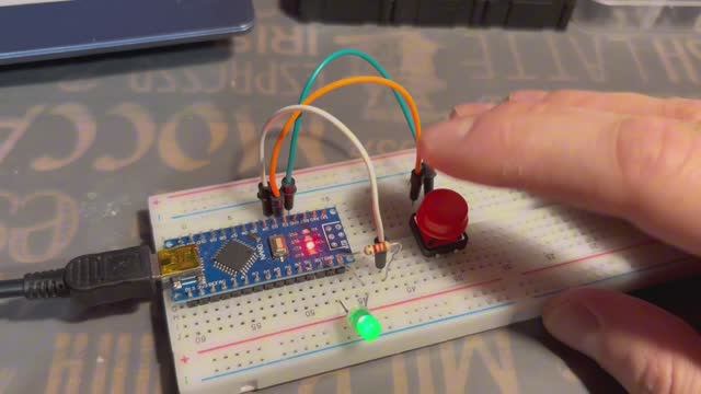 Подключение тактовой кнопки к Ардуино (Arduino) смотреть онлайн