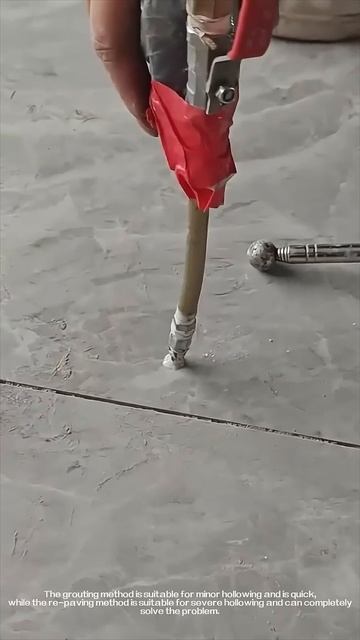 Как заделать пустоты в плитке #стройка #плиточник смотреть онлайн