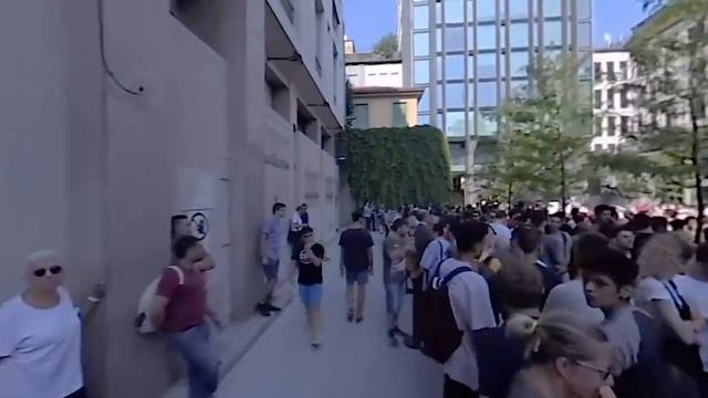 Apple store Liberty смотреть онлайн