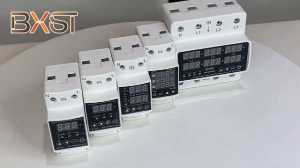 voltage protector protector de voltaje Устройство защиты от напряжения